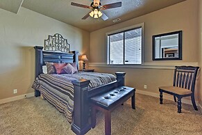 Cabin w/ Beach Access, Sport Court, Hot Tub & View