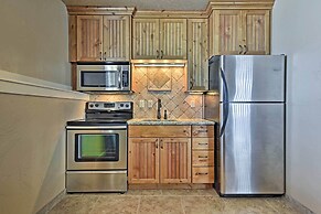 Cabin w/ Beach Access, Sport Court, Hot Tub & View