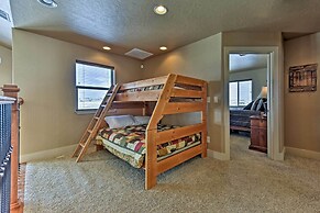 Cabin w/ Beach Access, Sport Court, Hot Tub & View