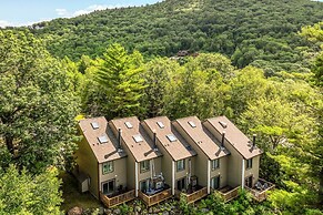 Mountain-view Campton Retreat ~ 3 Mi to Ski Slopes