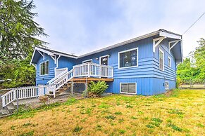 Bremerton Home: 2 Mi to Bremerton Boardwalk!