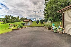 Charming Mills River Home w/ Porch & Yard!