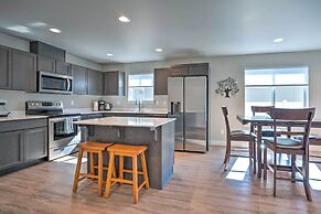 Charming Home w/ Mtn & Columbia River Views!