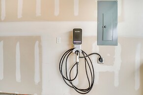 Charming Home w/ Mtn & Columbia River Views!