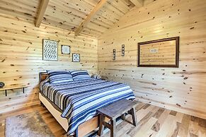 'clover Cabin' w/ Hot Tub+deck in Hocking Hills!