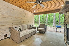 Quiet & Peaceful Hochatown Cabin w/ Hot Tub!