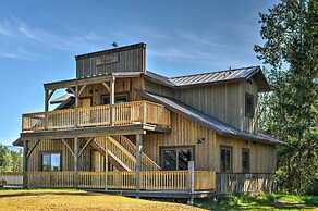 Columbia Falls Apt ~ 17 Mi to Whitefish Resort!