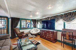 Colorful Cottage w/ Hot Tub - Steps to Long Lake!