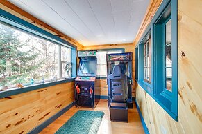 Colorful Cottage w/ Hot Tub - Steps to Long Lake!