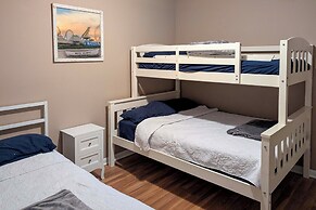 Coastal Condo w/ Pool, 1 Block to Wildwood Beach!