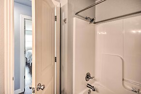 Cozy Duplex, Walk to Bentonville City Square!