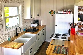 Cozy Fremont Cottage on Lake Poygan + Fishing Dock
