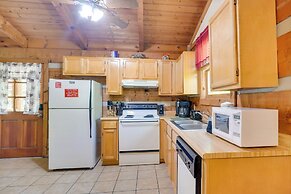 Covered Deck & Hot Tub: Cozy Gatlinburg Cabin