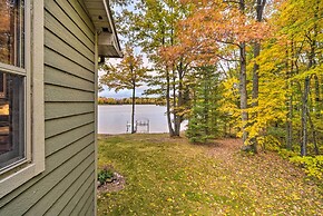 Cozy Hayward Cottage w/ Dock & Lakefront View