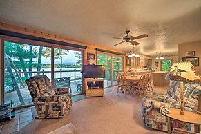Cozy Hayward Cottage w/ Dock & Lakefront View