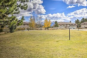 Cozy Mountain Fraser Condo w/ Pool & Hot Tub!