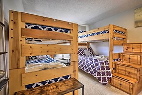 Cozy Mountain Fraser Condo w/ Pool & Hot Tub!