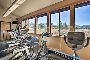 Cozy Mountain Fraser Condo w/ Pool & Hot Tub!