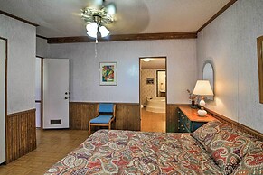 Utopia Family Home w/ Mountain Viewing Deck!