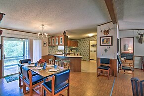 Utopia Family Home w/ Mountain Viewing Deck!