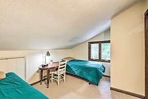 Charming Roan Mtn Cabin Across From Creek!