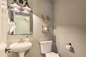 Crystal Bay Home w/ Fireplace Near Ski Resorts