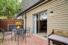 Cozy El Paso Condo w/ Patio ~ 7 Mi to Dtwn!