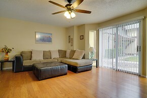 Cozy El Paso Condo w/ Patio ~ 7 Mi to Dtwn!