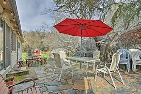 Cozy Home w/ Patio Near Yosemite National Park!