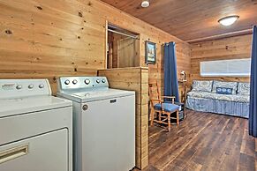 Cozy Home w/ Patio Near Yosemite National Park!