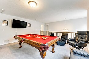 Walk to Beach: Family-friendly Arrowhead Lake Home