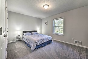 Walk to Beach: Family-friendly Arrowhead Lake Home