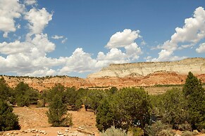 Cottage Near Bryce Canyon & Zion National Parks!