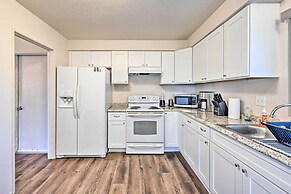 Family-friendly Oceanside Home: 5 Mi to Beach