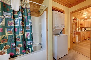Cozy Deer Glen' Cabin w/ Private Hot Tub & Porch!