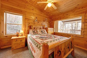 Cozy Deer Glen' Cabin w/ Private Hot Tub & Porch!