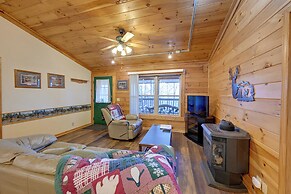 Cozy Deer Glen' Cabin w/ Private Hot Tub & Porch!