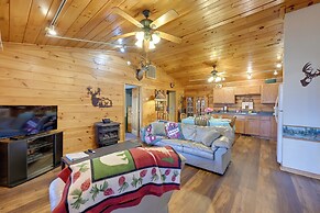 Cozy Deer Glen' Cabin w/ Private Hot Tub & Porch!