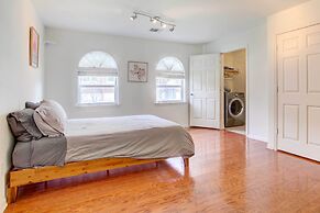 Downtown Houston Townhome w/ City Views!