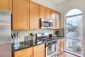 Downtown Houston Townhome w/ City Views!