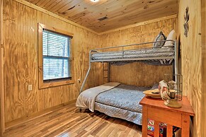 Cozy Creekside Cabin ~ 24 Mi to Red River!