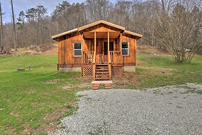 Cozy Creekside Cabin ~ 24 Mi to Red River!