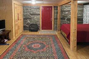 Thompson Home w/ Deck + Pond, 8 Mi to Elk Mountain