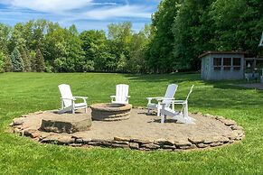 Thompson Home w/ Deck + Pond, 8 Mi to Elk Mountain