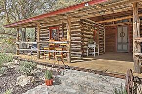 'gruene Cabin' - Pet Friendly New Braunfels Studio