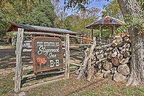 'gruene Cabin' - Pet Friendly New Braunfels Studio