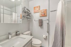 Condo Near Midtown Ruidoso w/ Furnished Deck!