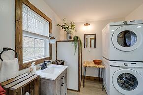 Hilltop Hideaway w/ Scenic Views & Hot Tub!