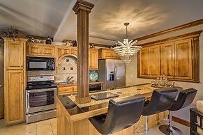 Historic Cedar Hill Mansion on Large Farm w/ Pool!