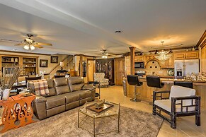 Historic Cedar Hill Mansion on Large Farm w/ Pool!